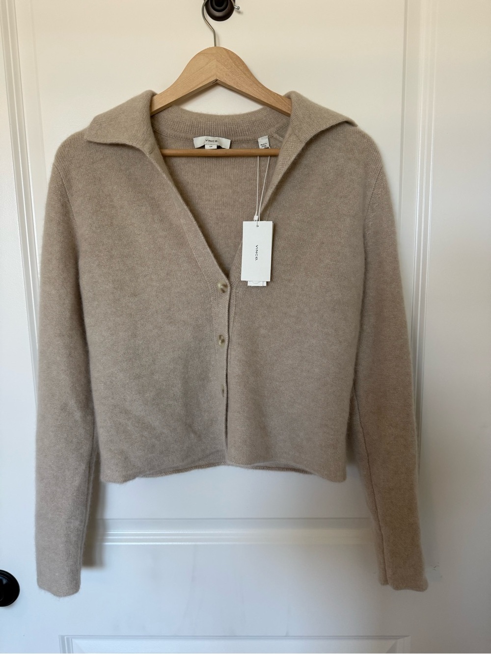 Vince NWT 100% Cashmere Sweater